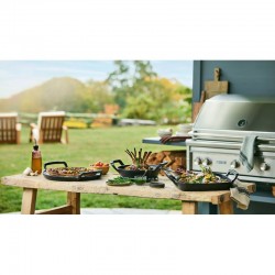 Le Creuset Skillet rond fonte émaillée collection barbecue 25cm noir mat - Image 4