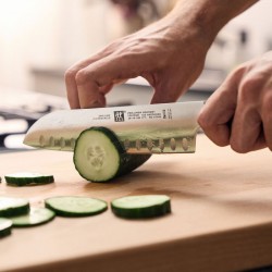 Zwilling Santoku 18 cm, Tranchant alvéolé - Image 8